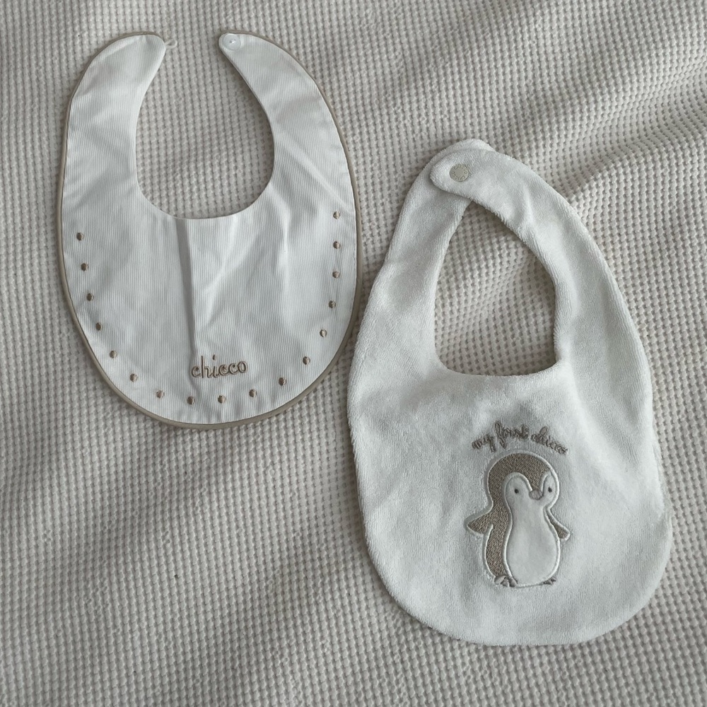 Chicco baby bibs